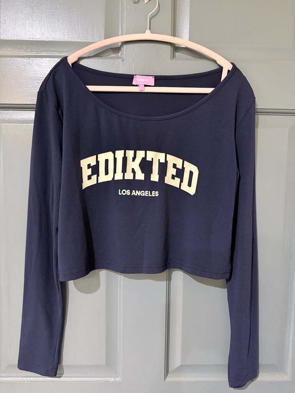 Edikted Los Angeles Crop Top Size S Navy Long Sleeve